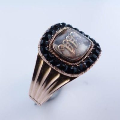 mourning and signet rings, gold ring